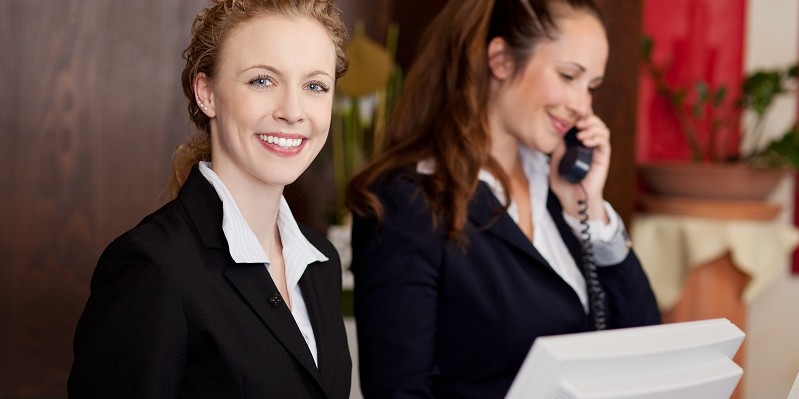 tips to increase hotel staff loyalty | webbook