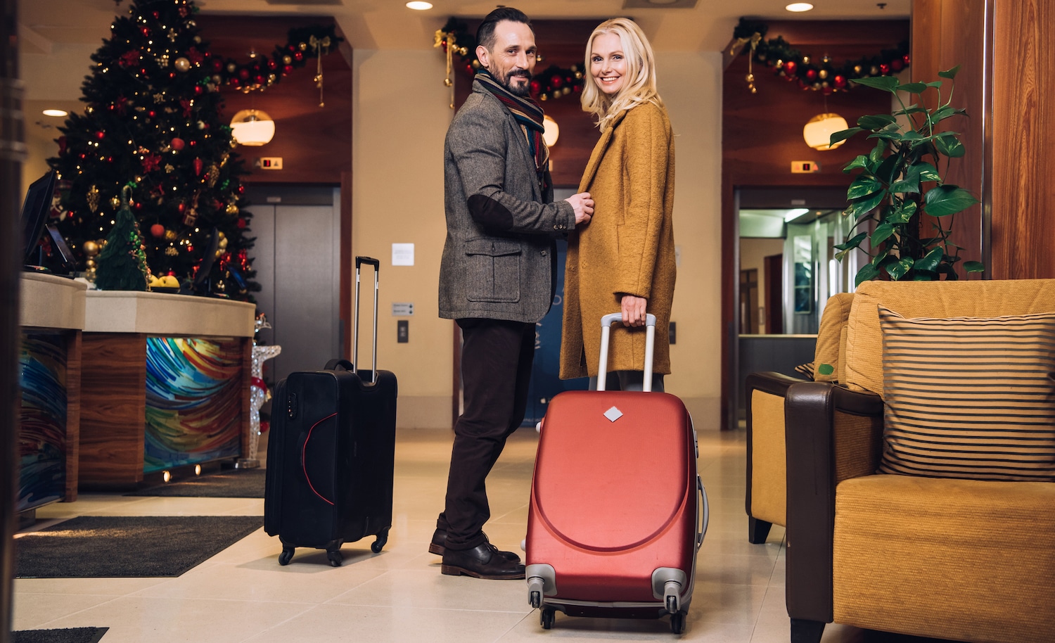 Happy Hotelier Holidays: How to Engage Guests and Drive Bookings this Holiday Season | hotel PMS