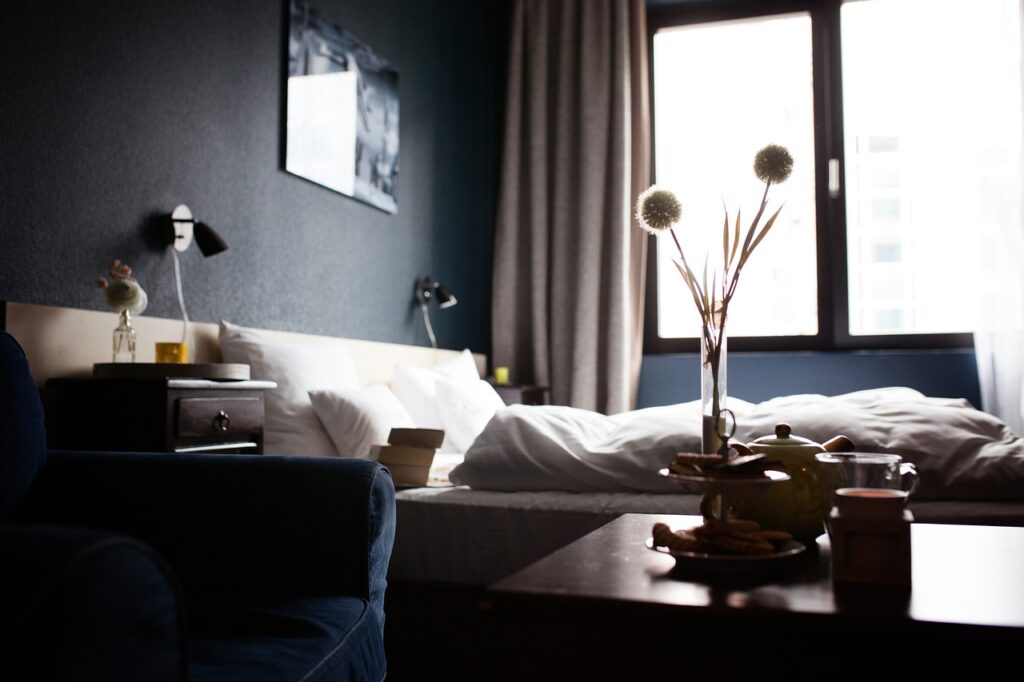 How-to-buy-a-hotel