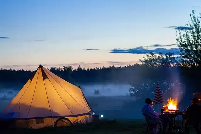 glamping-vs-camping