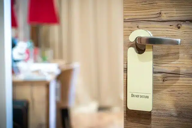 hotel-check-in-time